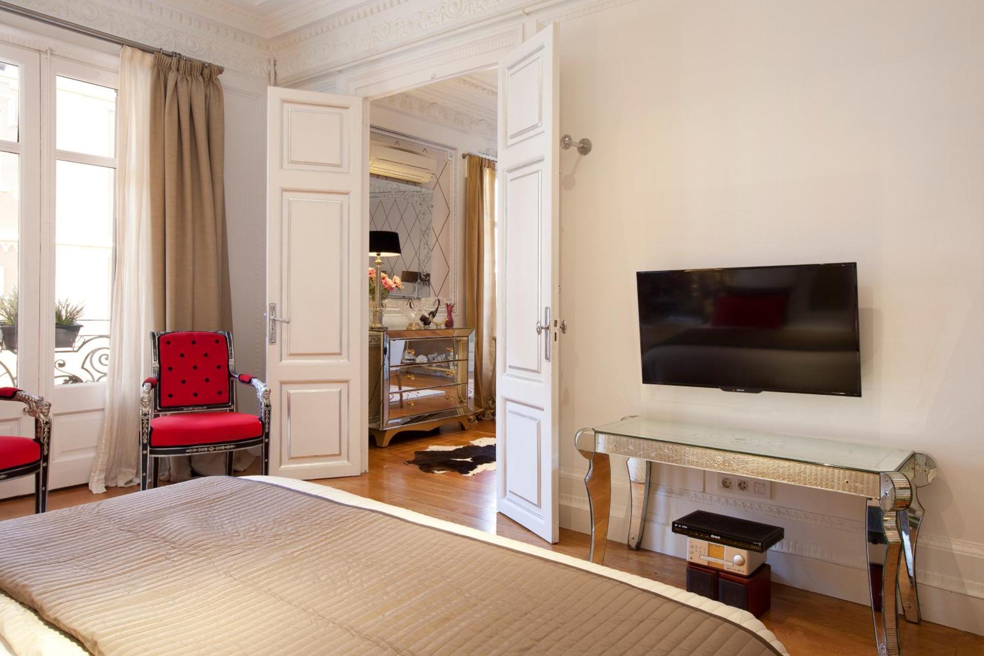 Hohomes - Luxury Palacete Барселона Экстерьер фото